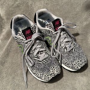 New Balance tennis shoes